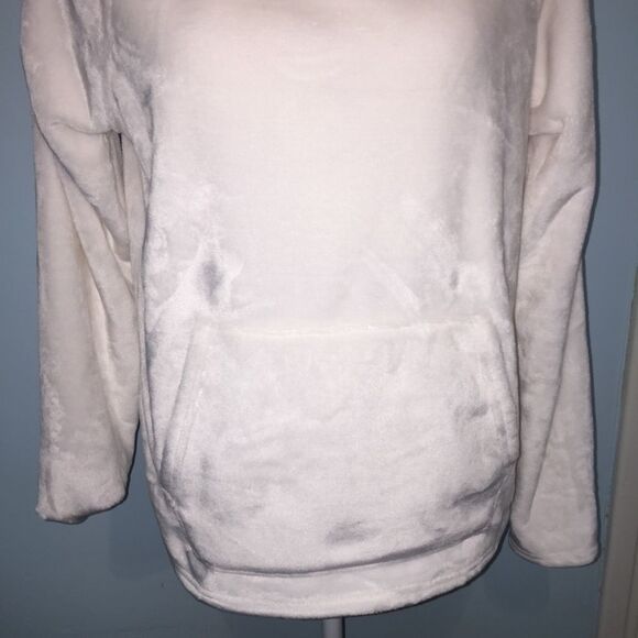 C9 by Champion Super Soft Fuzzy Sweatshirt Sz M Ivory Front Pocket High Neck - Picture 3 of 8